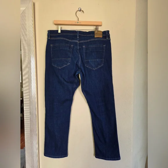 DU/ER Relaxed Taper Jeans - Picture 6 of 11